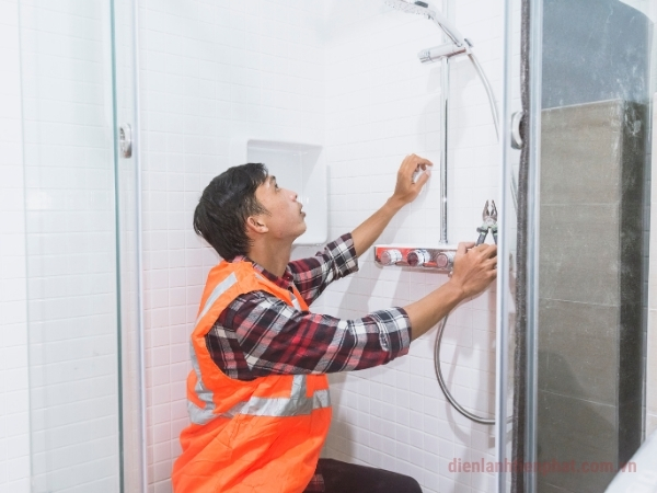 Lắp đặt máy nước nóng tại Bình Dương