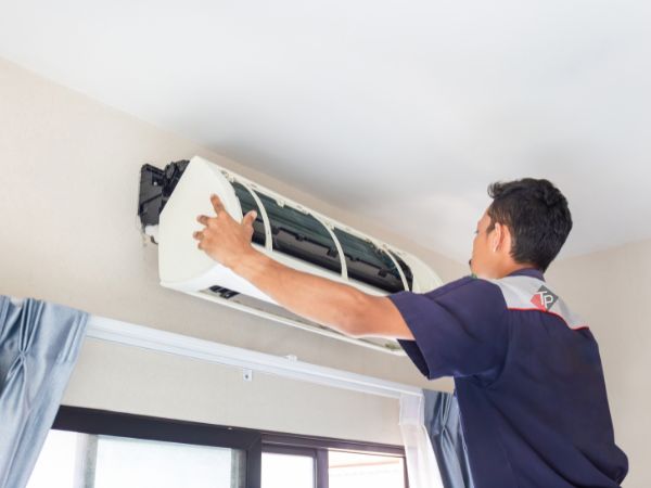 Lắp đặt máy lạnh tại nhà