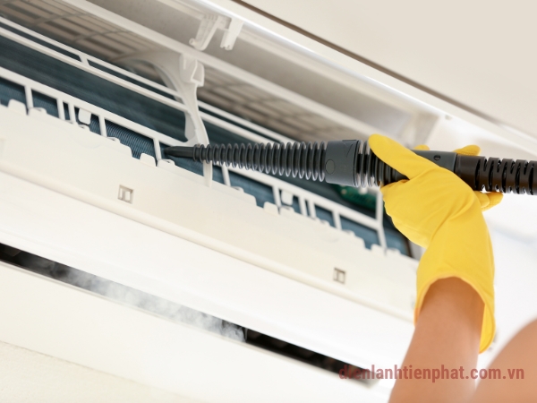 Vệ sinh máy lạnh Thuận An